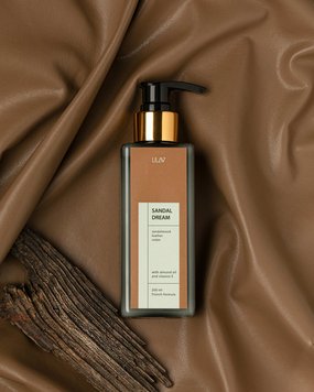 Лосьйон для тіла Lilav Body Lotion LV220 - №003 (Sandal Dream) LV220-03 фото від MYRIAM